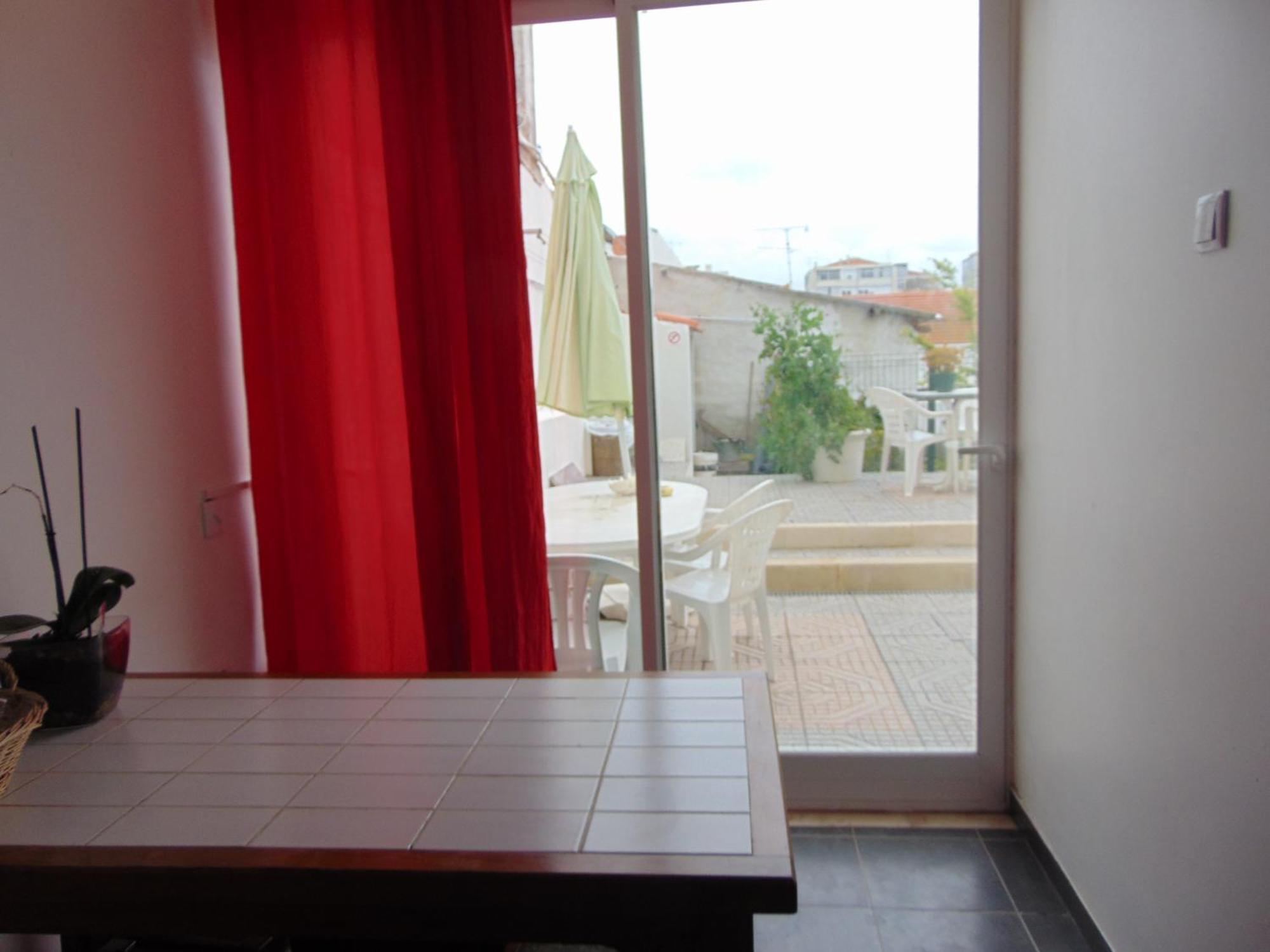 Bem Me Quer Apartment อัลมาดา ภายนอก รูปภาพ